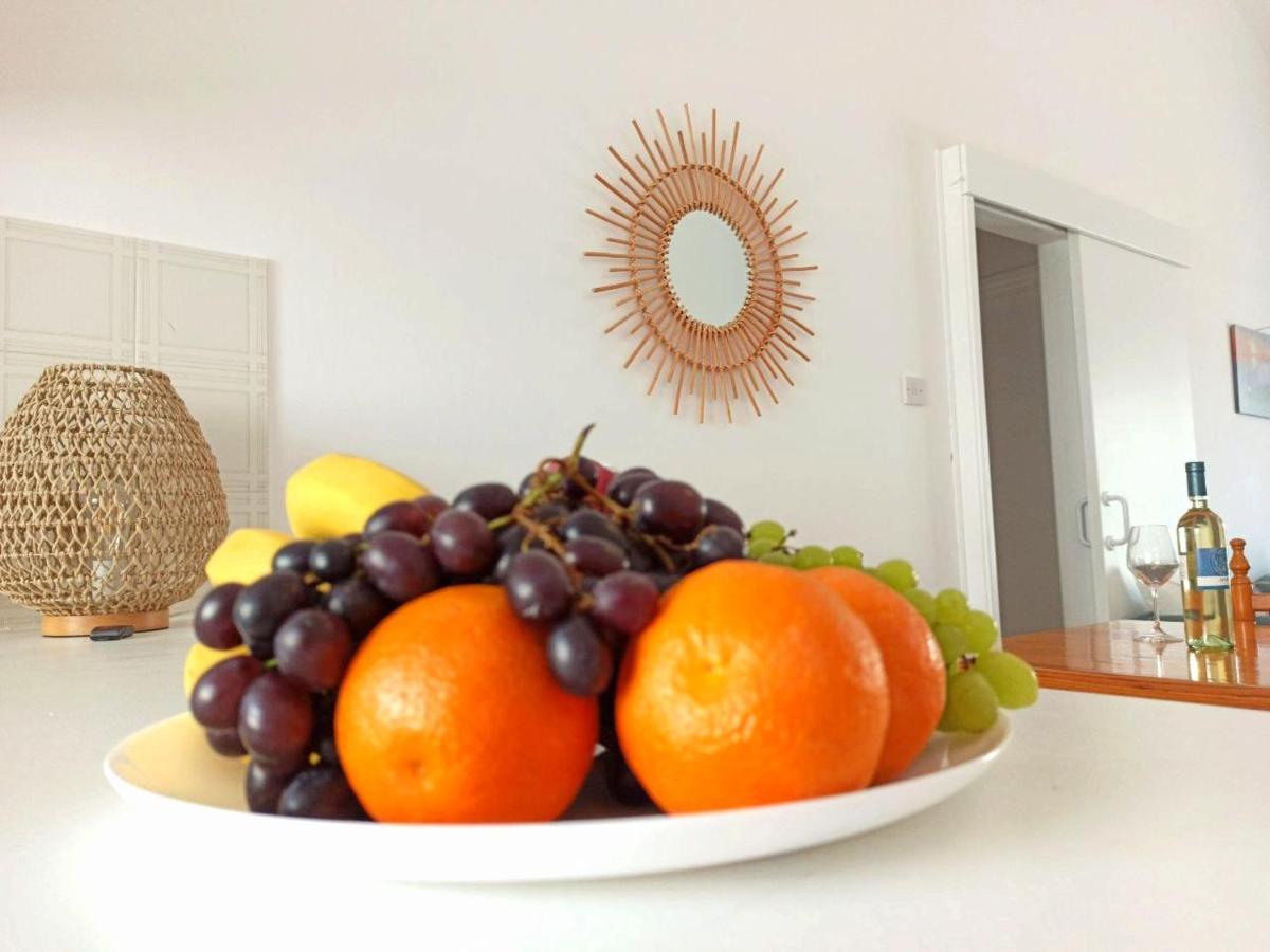 The Salnik Beach Apartment Limassol Luaran gambar